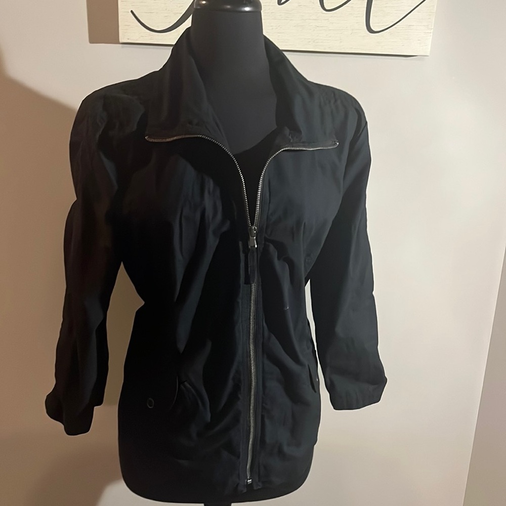 Black light weight jacket